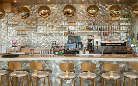 Oyo Newquay Beach Hotel